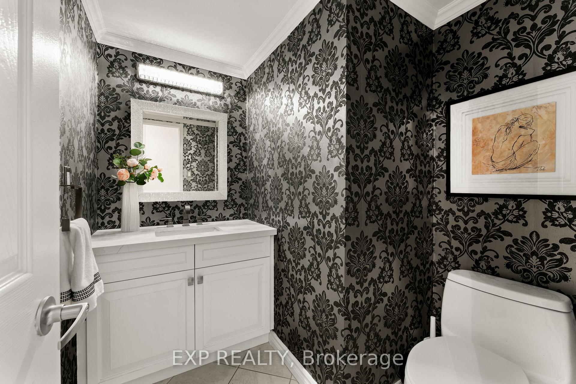 Photo 13 of 1317 Tredmore Drive, Mississauga, Clarkson — HOMEH