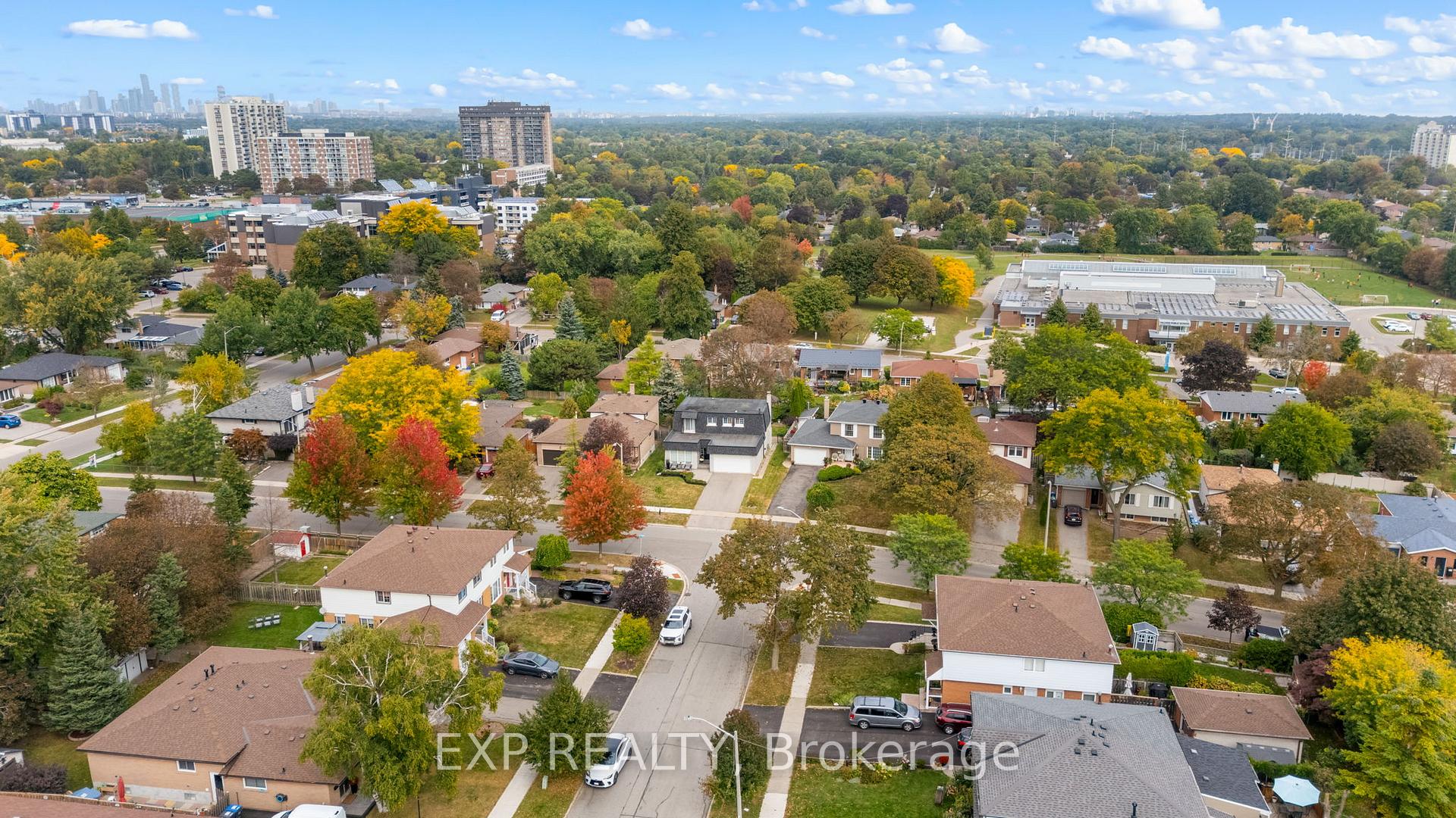 Photo 56 of 1317 Tredmore Drive, Mississauga, Clarkson — HOMEH