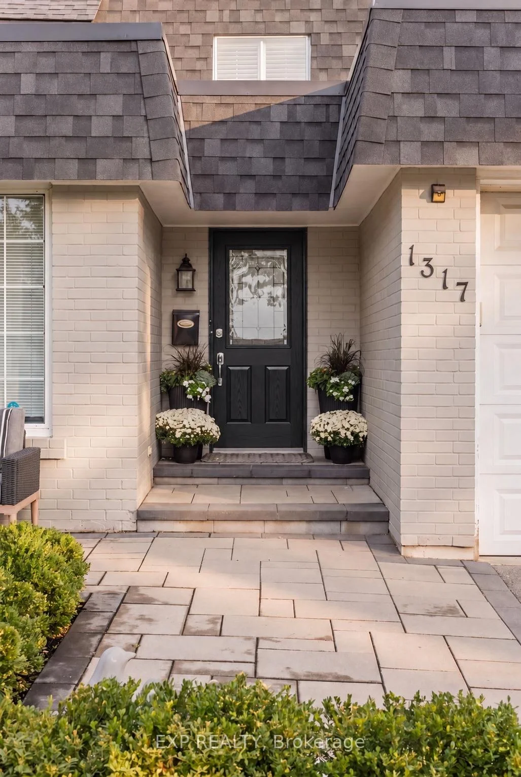 Photo 8 of 1317 Tredmore Drive, Mississauga, Clarkson — HOMEH