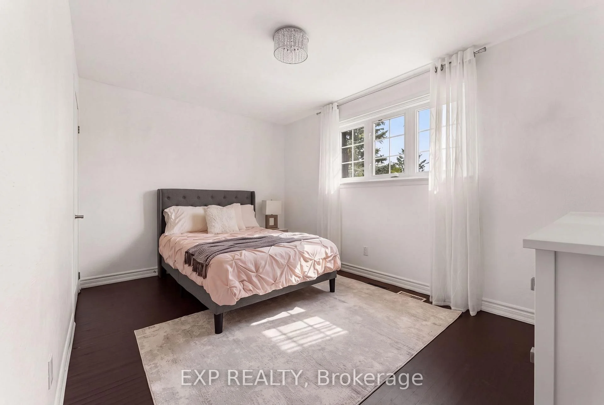 Photo 34 of 1317 Tredmore Drive, Mississauga, Clarkson — HOMEH