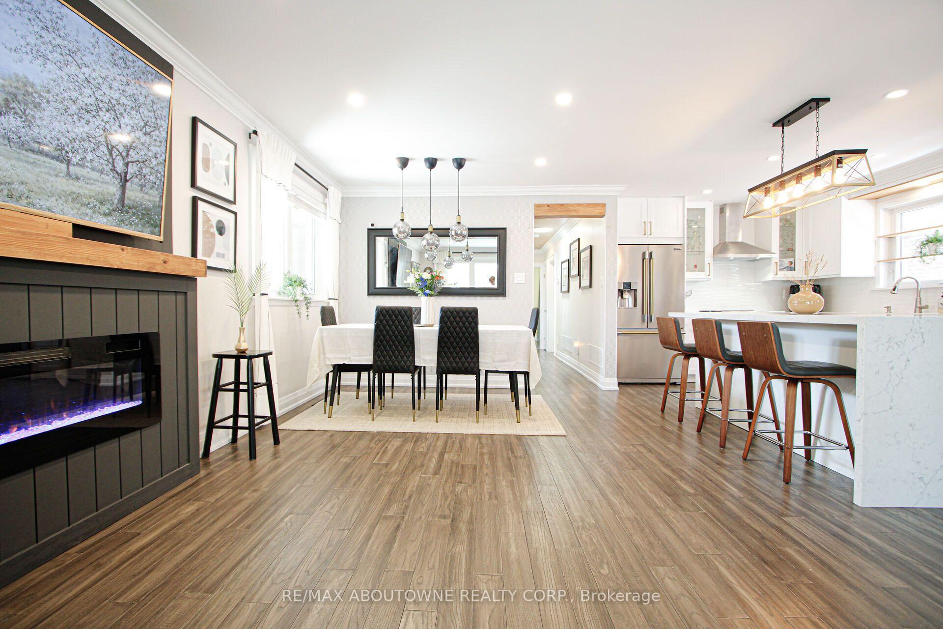 Photo 13 of 3302 Cardross Road, Mississauga, Applewood — HOMEH