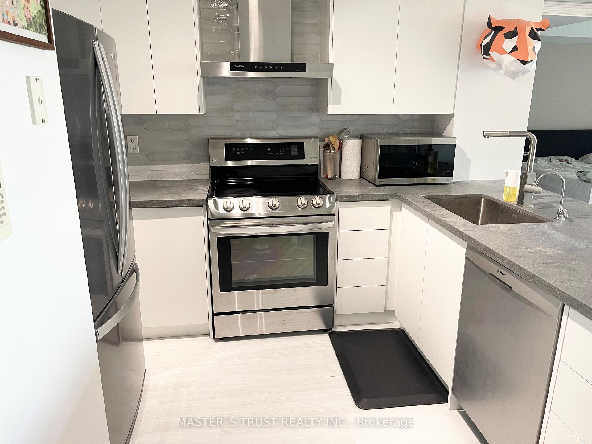 Photo of Unit 801, 28 Harrison Garden Boulevard