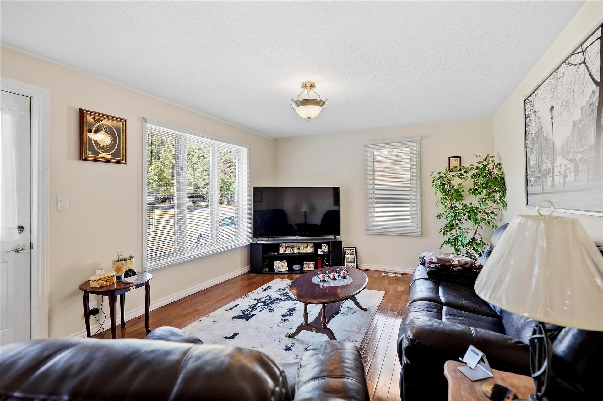 Photo 4 of 435 Chambers Avenue, Sault Ste Marie, Ward 1 — HOMEH