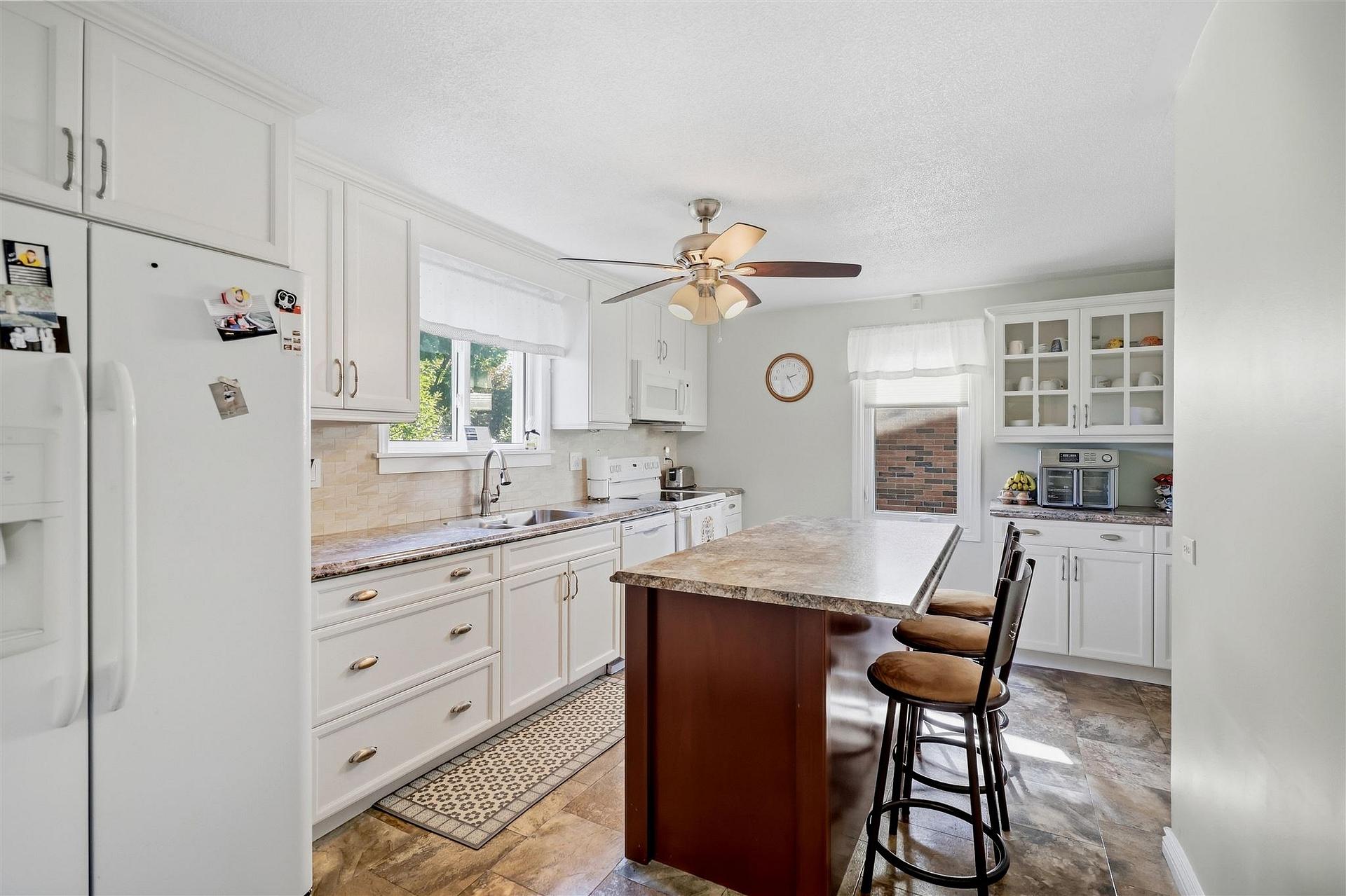 Photo 8 of 435 Chambers Avenue, Sault Ste Marie, Ward 1 — HOMEH
