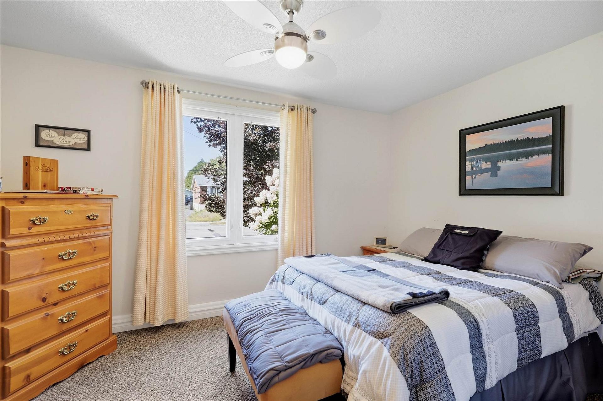 Photo 12 of 435 Chambers Avenue, Sault Ste Marie, Ward 1 — HOMEH