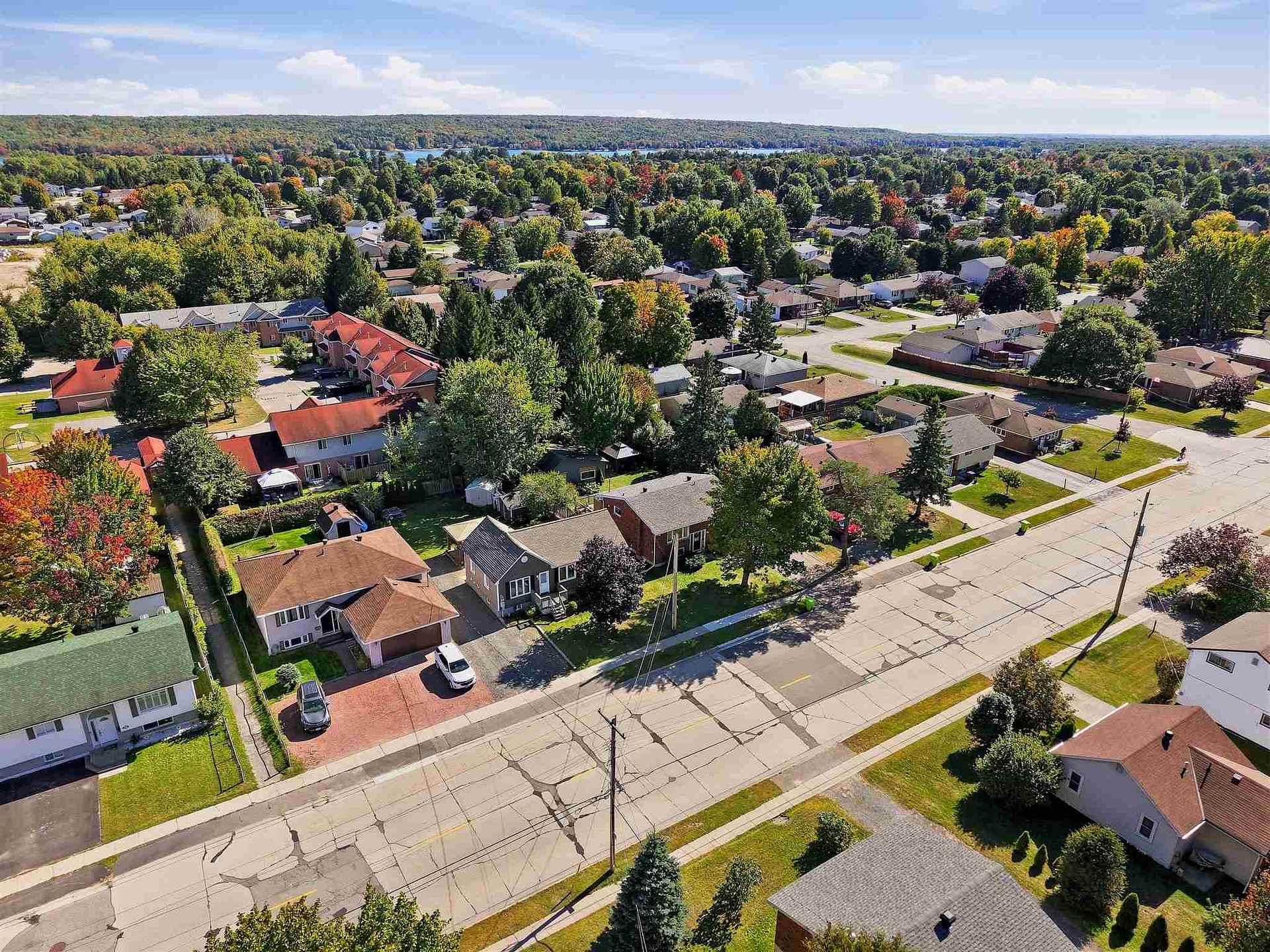 Photo 35 of 435 Chambers Avenue, Sault Ste Marie, Ward 1 — HOMEH