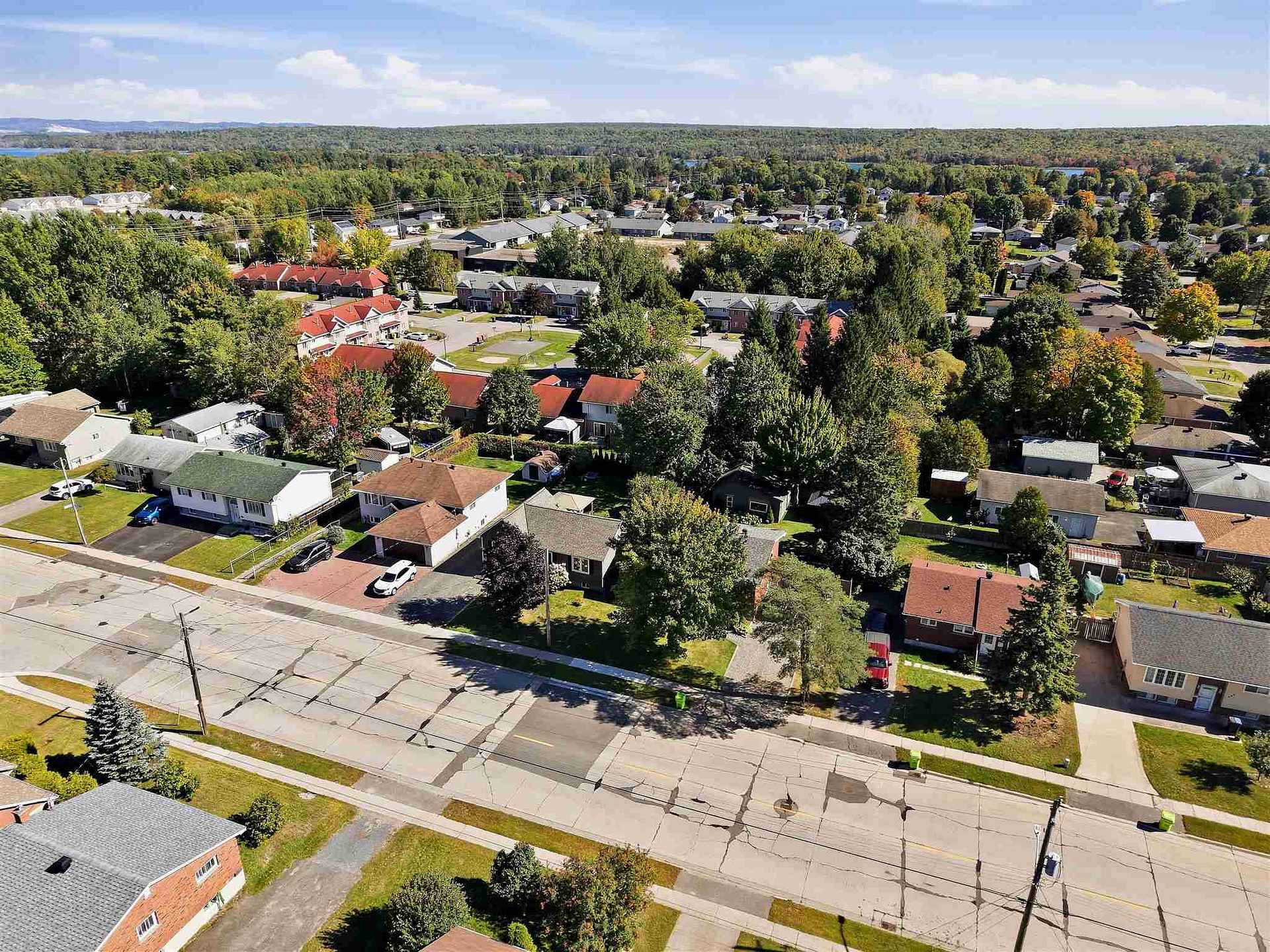 Photo 36 of 435 Chambers Avenue, Sault Ste Marie, Ward 1 — HOMEH