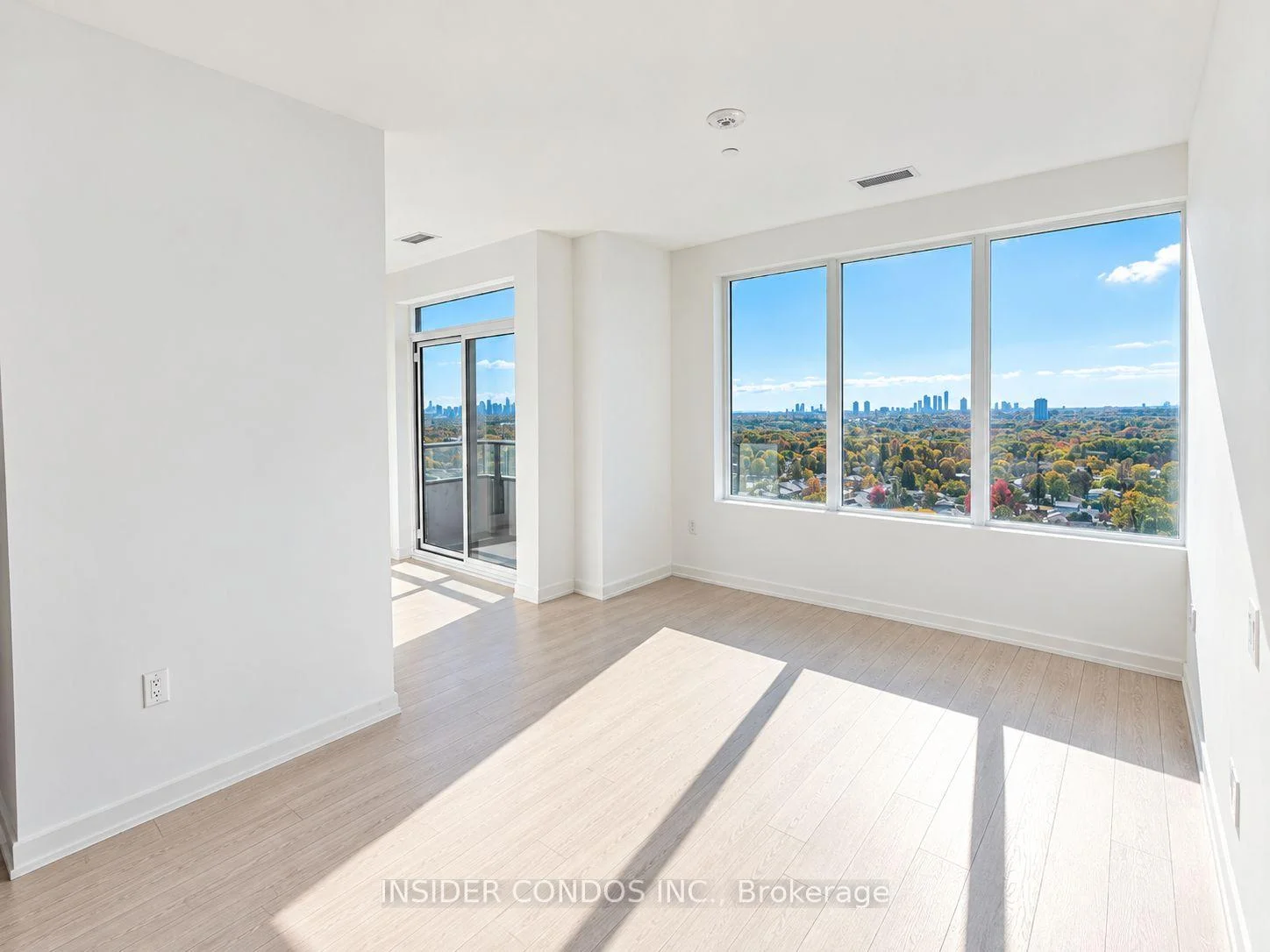 Photo 7 of Unit 1908, 4010 Eglinton Avenue W, Etobicoke, Humber Heights — HOMEH