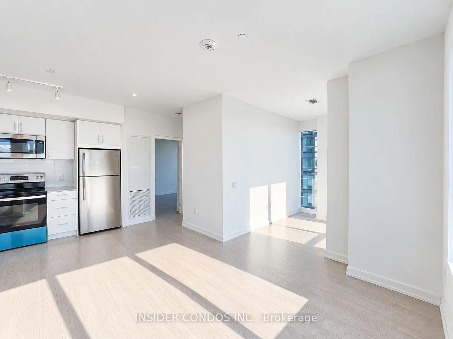 Photo 9 of Unit 1908, 4010 Eglinton Avenue W, Etobicoke, Humber Heights — HOMEH