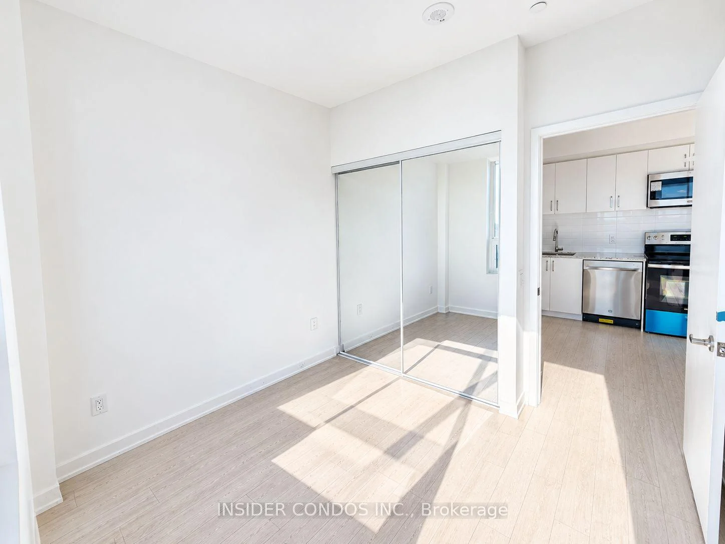 Photo 18 of Unit 1908, 4010 Eglinton Avenue W, Etobicoke, Humber Heights — HOMEH