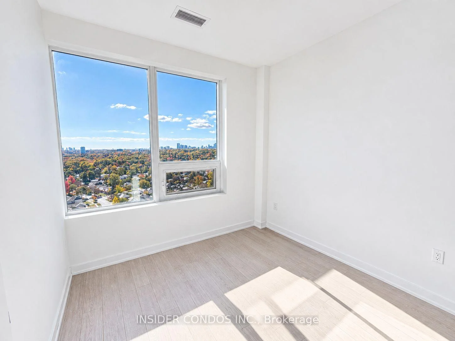 Photo 19 of Unit 1908, 4010 Eglinton Avenue W, Etobicoke, Humber Heights — HOMEH