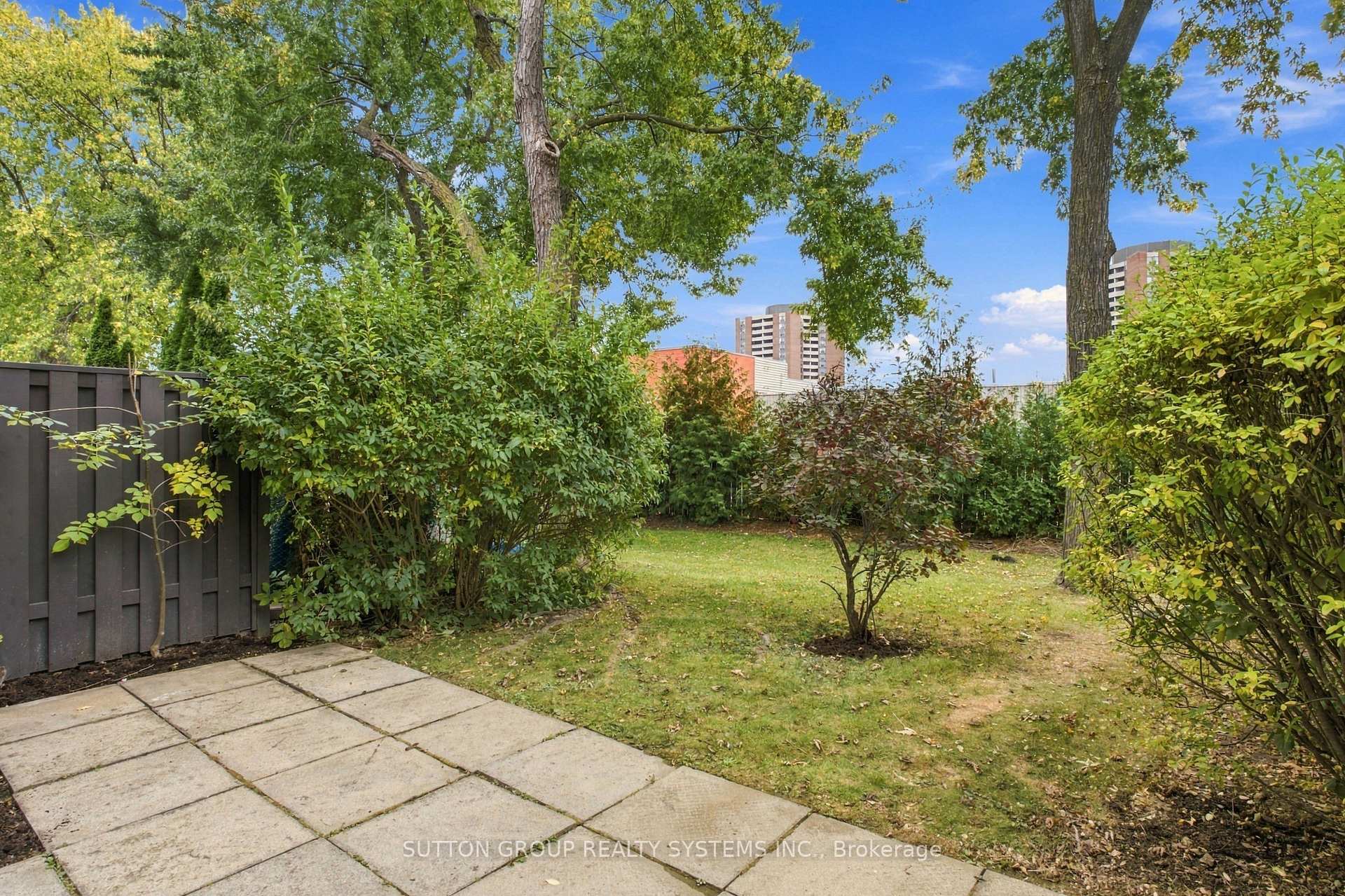 Photo 43 of Unit 26, 1951 Rathburn Road E, Mississauga, Rathwood — HOMEH