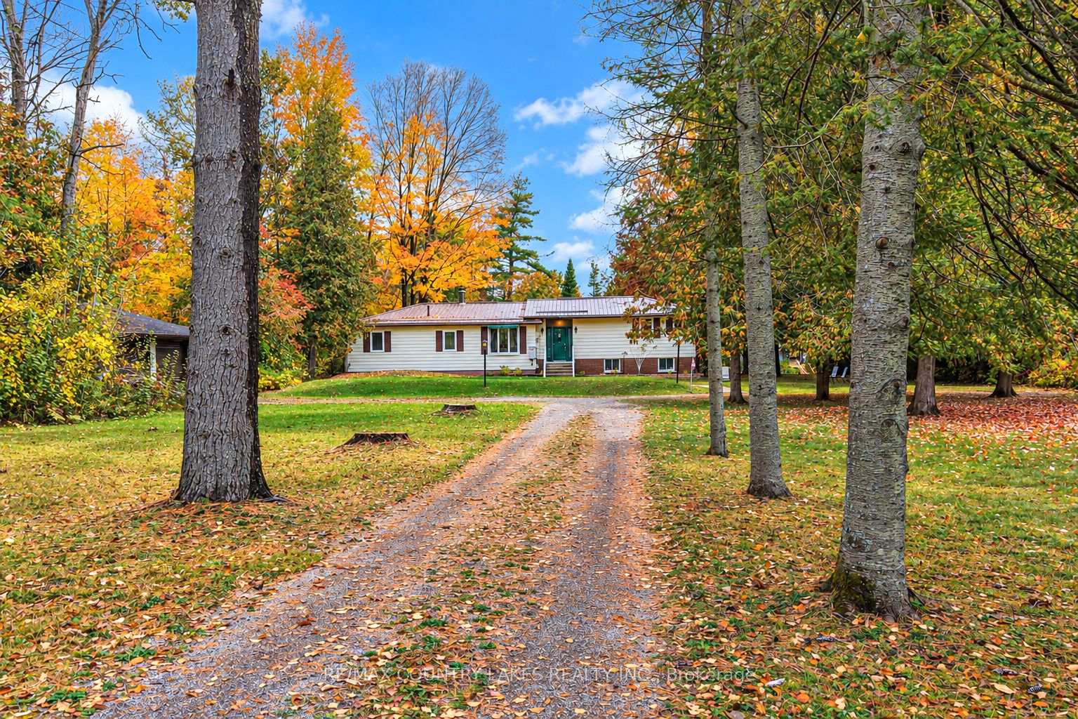 Photo 5 of 21 Duncan Drive, Kawartha Lakes, Woodville — HOMEH