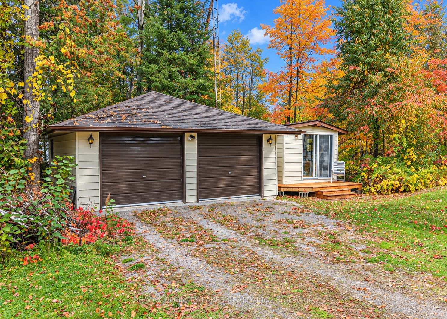 Photo 6 of 21 Duncan Drive, Kawartha Lakes, Woodville — HOMEH