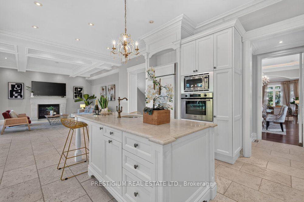 Photo 15 of 110 Munro Boulevard, North York, St. Andrew-Windfields — HOMEH