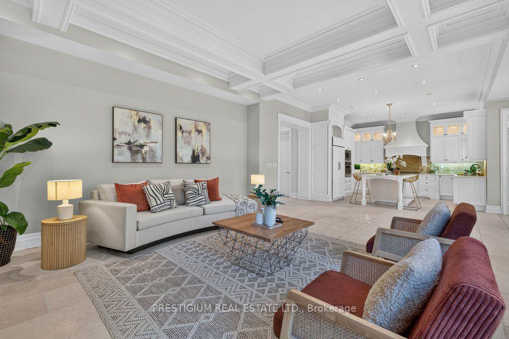 Photo 18 of 110 Munro Boulevard, North York, St. Andrew-Windfields — HOMEH