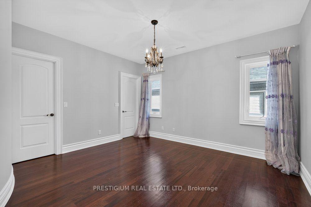 Photo 31 of 110 Munro Boulevard, North York, St. Andrew-Windfields — HOMEH