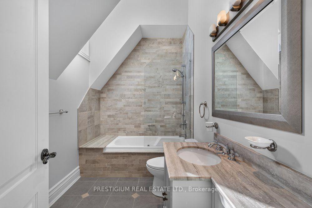 Photo 32 of 110 Munro Boulevard, North York, St. Andrew-Windfields — HOMEH