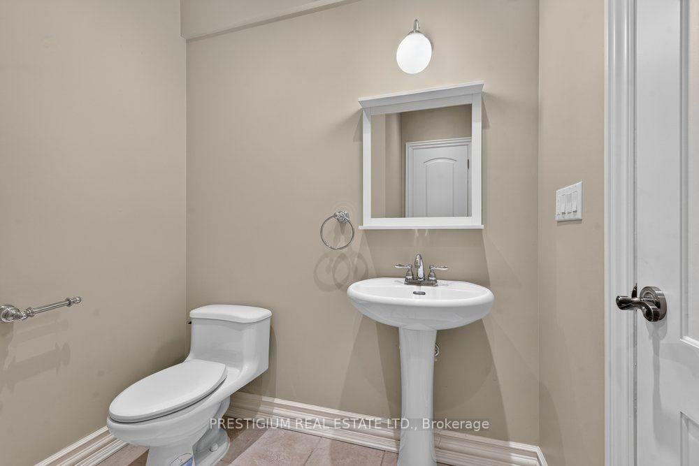 Photo 44 of 110 Munro Boulevard, North York, St. Andrew-Windfields — HOMEH
