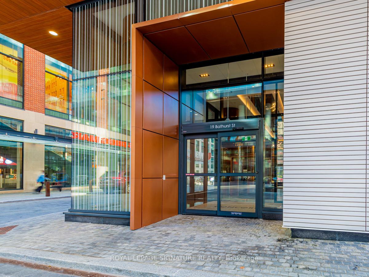 Photo 2 of Unit 2608, 19 Bathurst Street, Toronto, Waterfront Communities — HOMEH