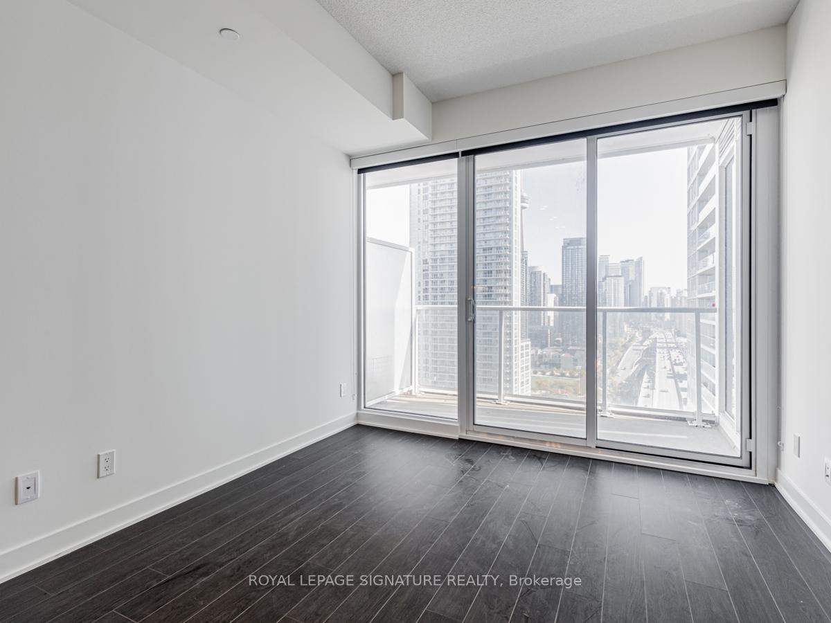 Photo 3 of Unit 2608, 19 Bathurst Street, Toronto, Waterfront Communities — HOMEH