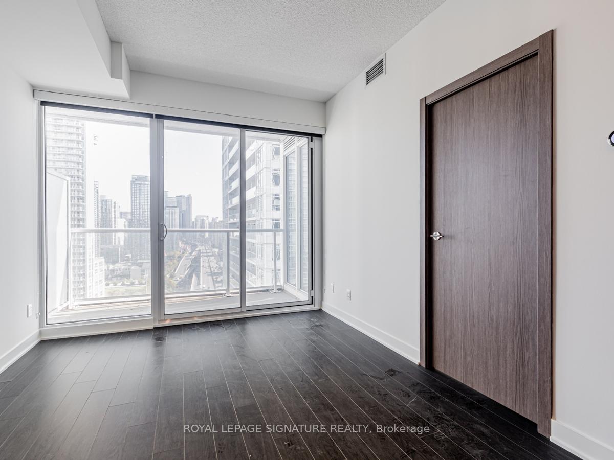Photo 5 of Unit 2608, 19 Bathurst Street, Toronto, Waterfront Communities — HOMEH