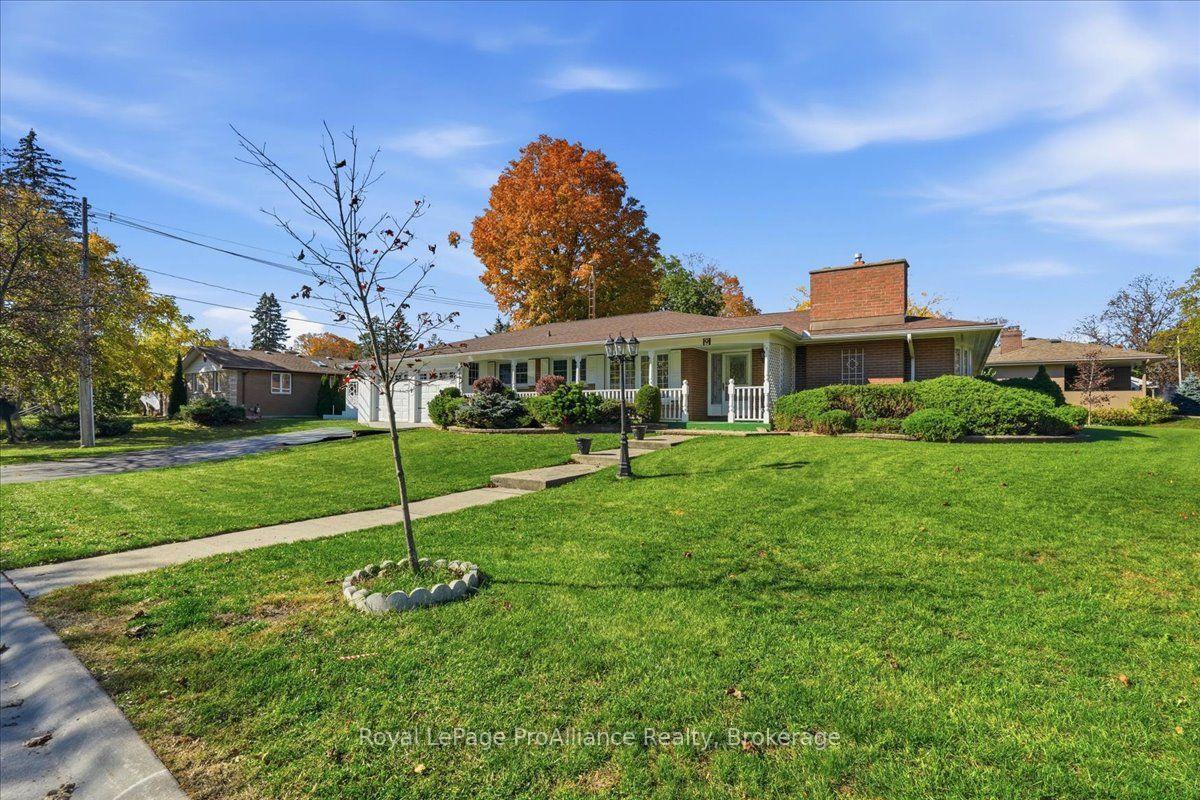 Photo 1 of 9 Parkview Heights, Quinte West, Trenton Ward — HOMEH