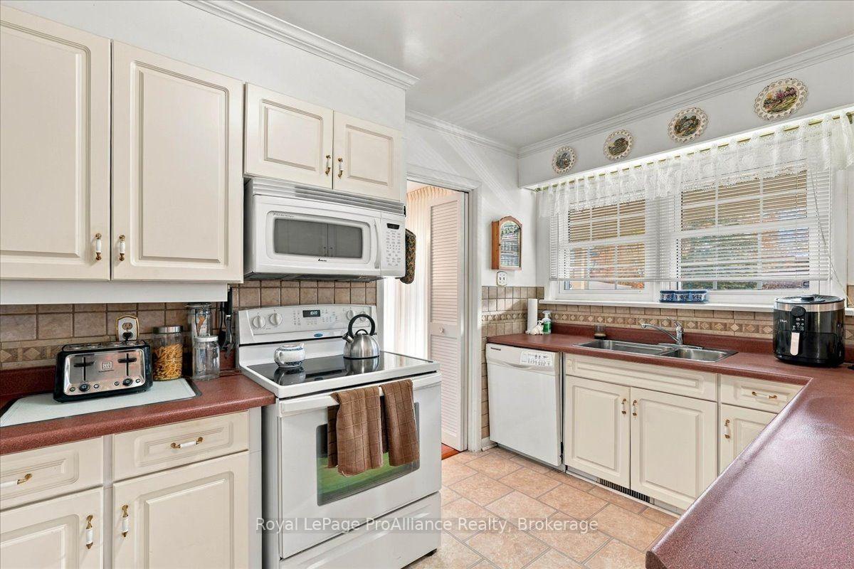 Photo 19 of 9 Parkview Heights, Quinte West, Trenton Ward — HOMEH