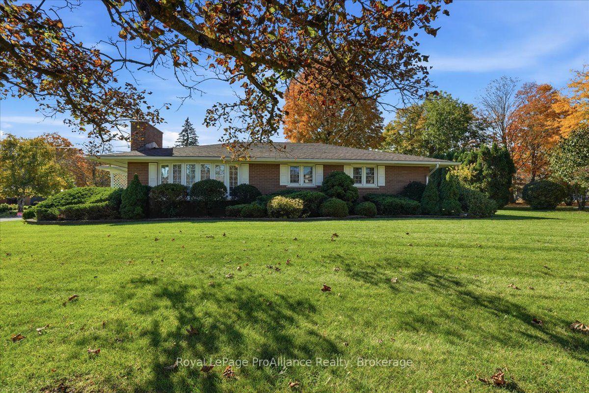 Photo 46 of 9 Parkview Heights, Quinte West, Trenton Ward — HOMEH