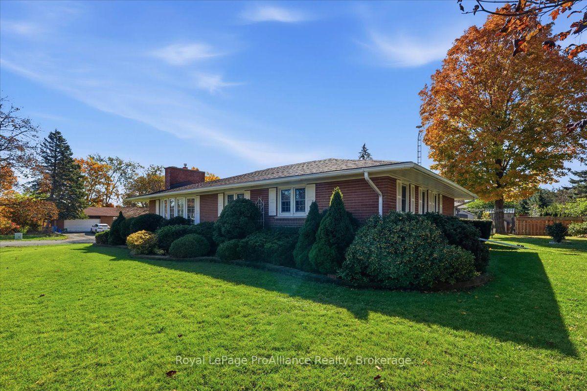 Photo 47 of 9 Parkview Heights, Quinte West, Trenton Ward — HOMEH