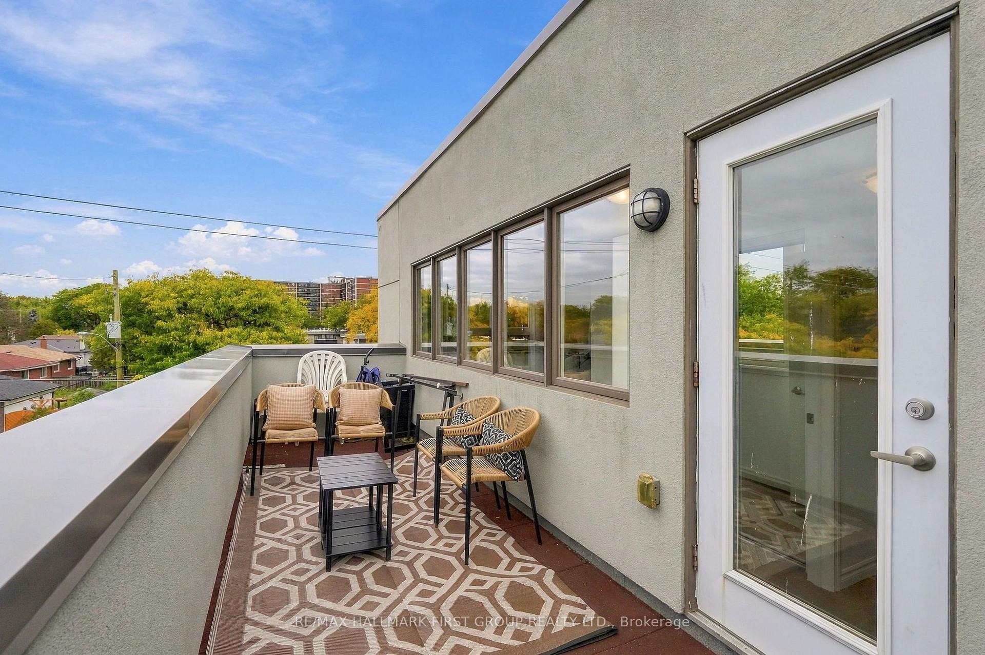 Photo 33 of Unit 33, 9 Clintwood Gate, North York, Parkwoods-Donalda — HOMEH