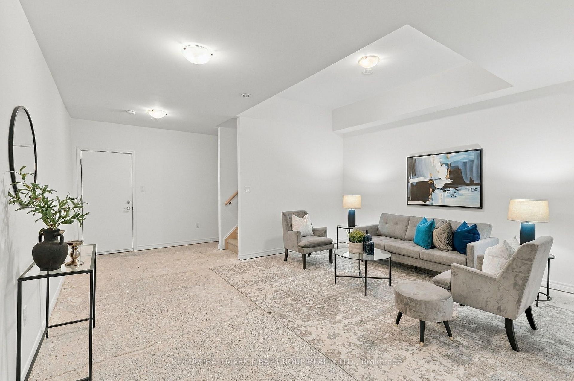 Photo 38 of Unit 33, 9 Clintwood Gate, North York, Parkwoods-Donalda — HOMEH