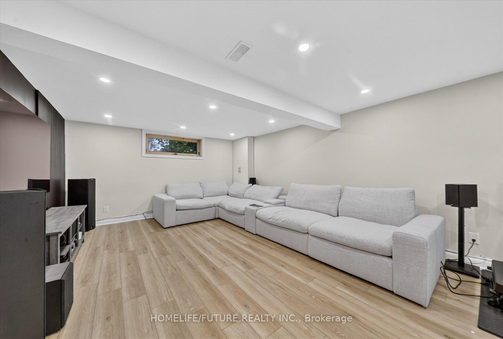 Photo 31 of 7 Toms Court, Whitby, Blue Grass Meadows — HOMEH