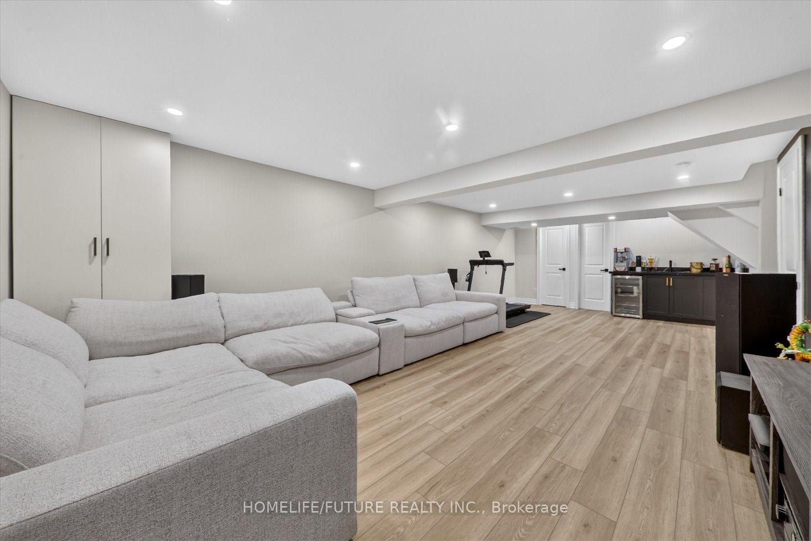 Photo 32 of 7 Toms Court, Whitby, Blue Grass Meadows — HOMEH