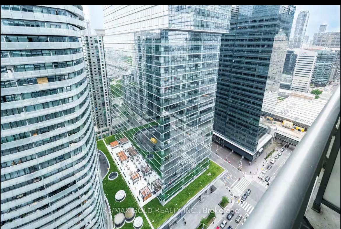Photo 2 of Unit 2811, 55 Bremner Boulevard, Toronto, Waterfront Communities — HOMEH