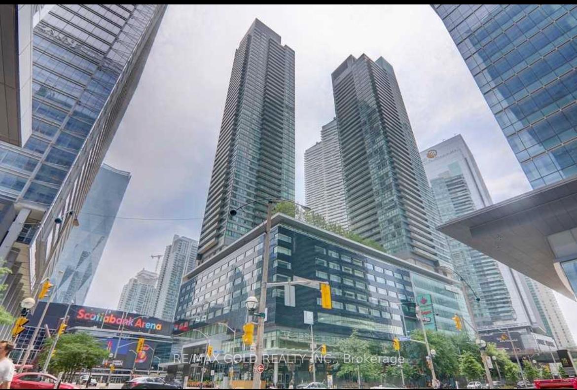 Photo 4 of Unit 2811, 55 Bremner Boulevard, Toronto, Waterfront Communities — HOMEH