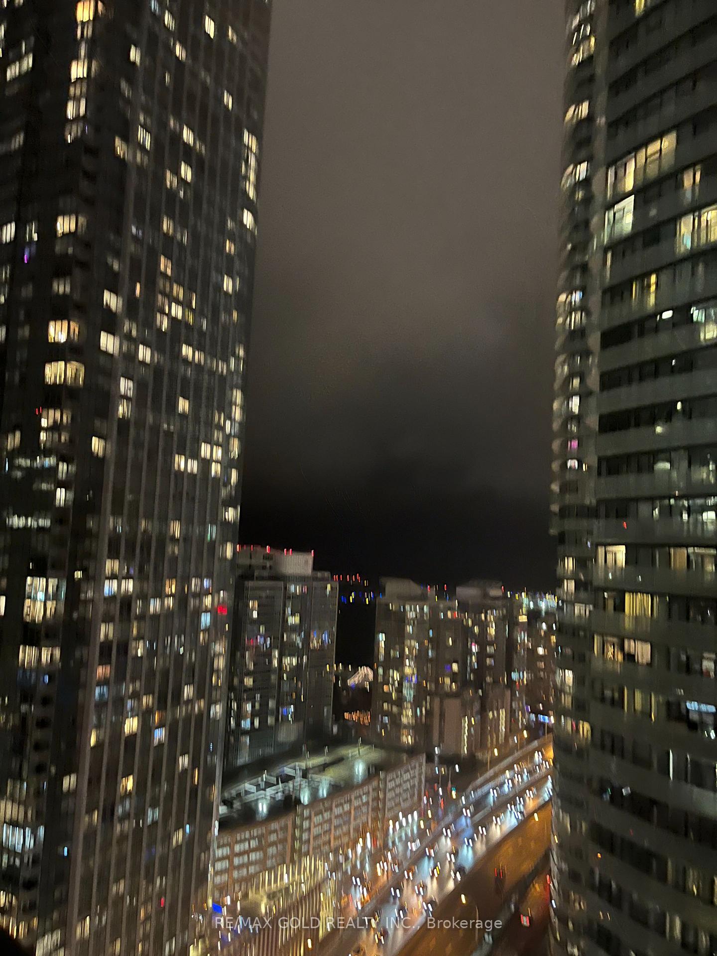 Photo 8 of Unit 2811, 55 Bremner Boulevard, Toronto, Waterfront Communities — HOMEH