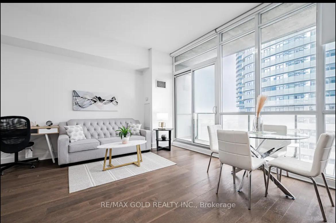Photo 11 of Unit 2811, 55 Bremner Boulevard, Toronto, Waterfront Communities — HOMEH