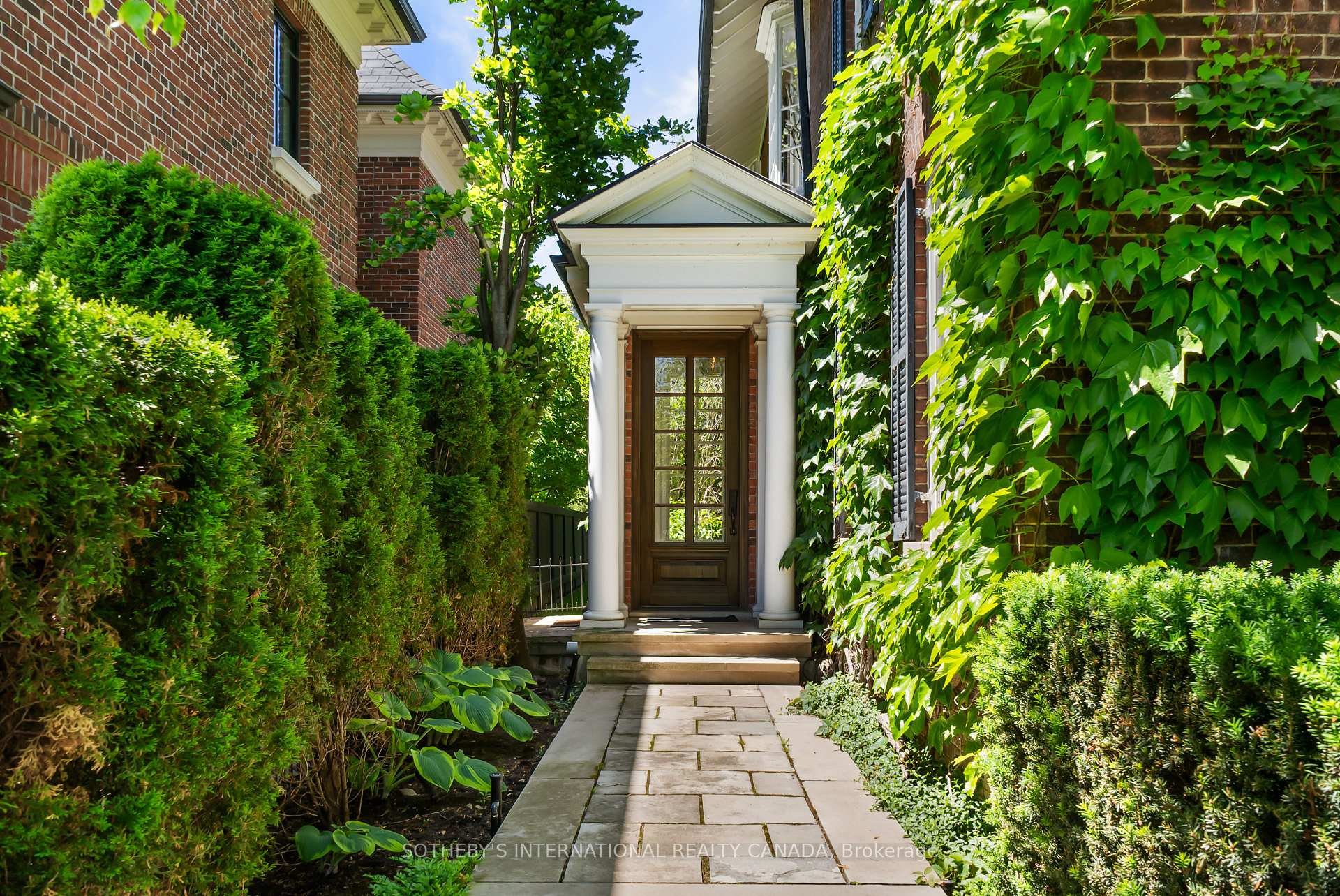 Photo 6 of 236 Poplar Plains Road, Toronto, Casa Loma — HOMEH