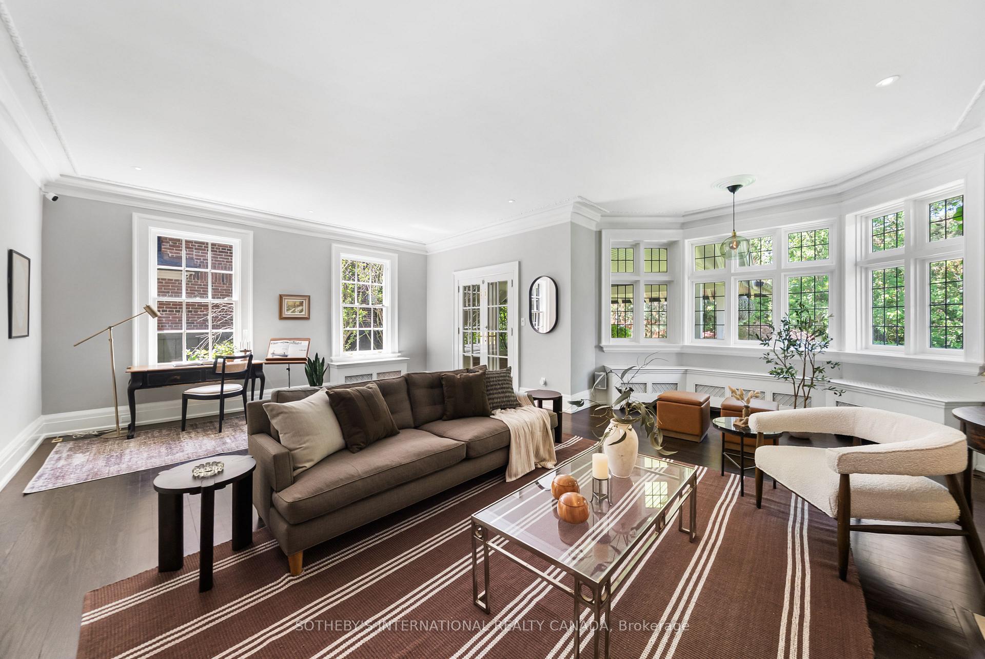 Photo 11 of 236 Poplar Plains Road, Toronto, Casa Loma — HOMEH