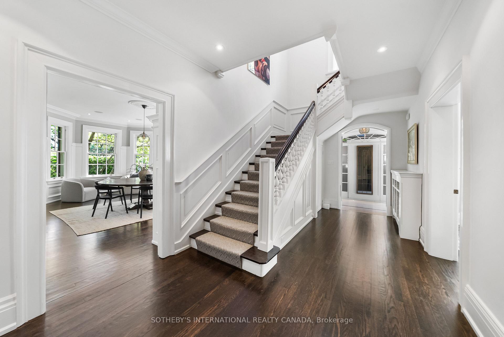 Photo 14 of 236 Poplar Plains Road, Toronto, Casa Loma — HOMEH