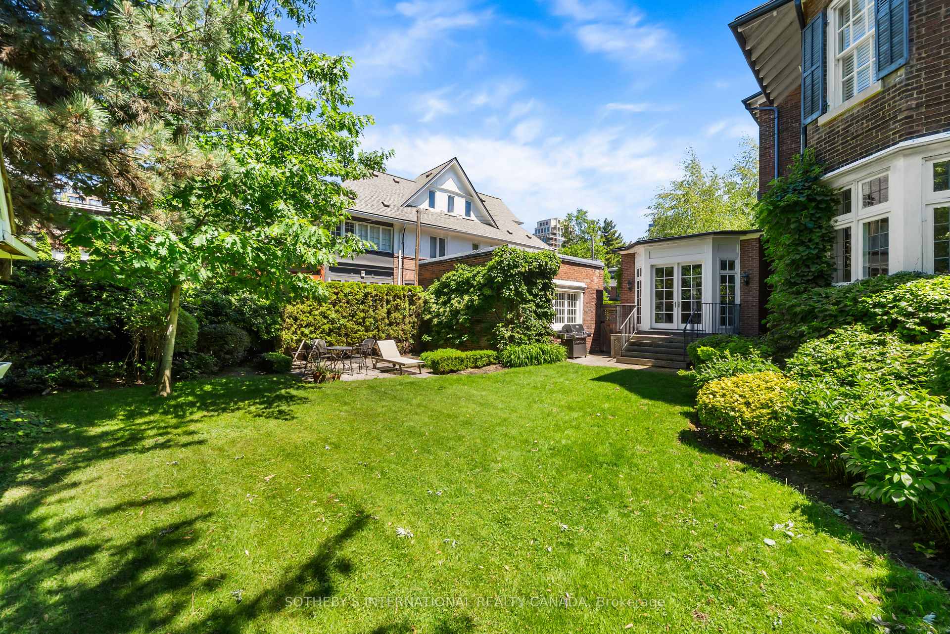 Photo 50 of 236 Poplar Plains Road, Toronto, Casa Loma — HOMEH