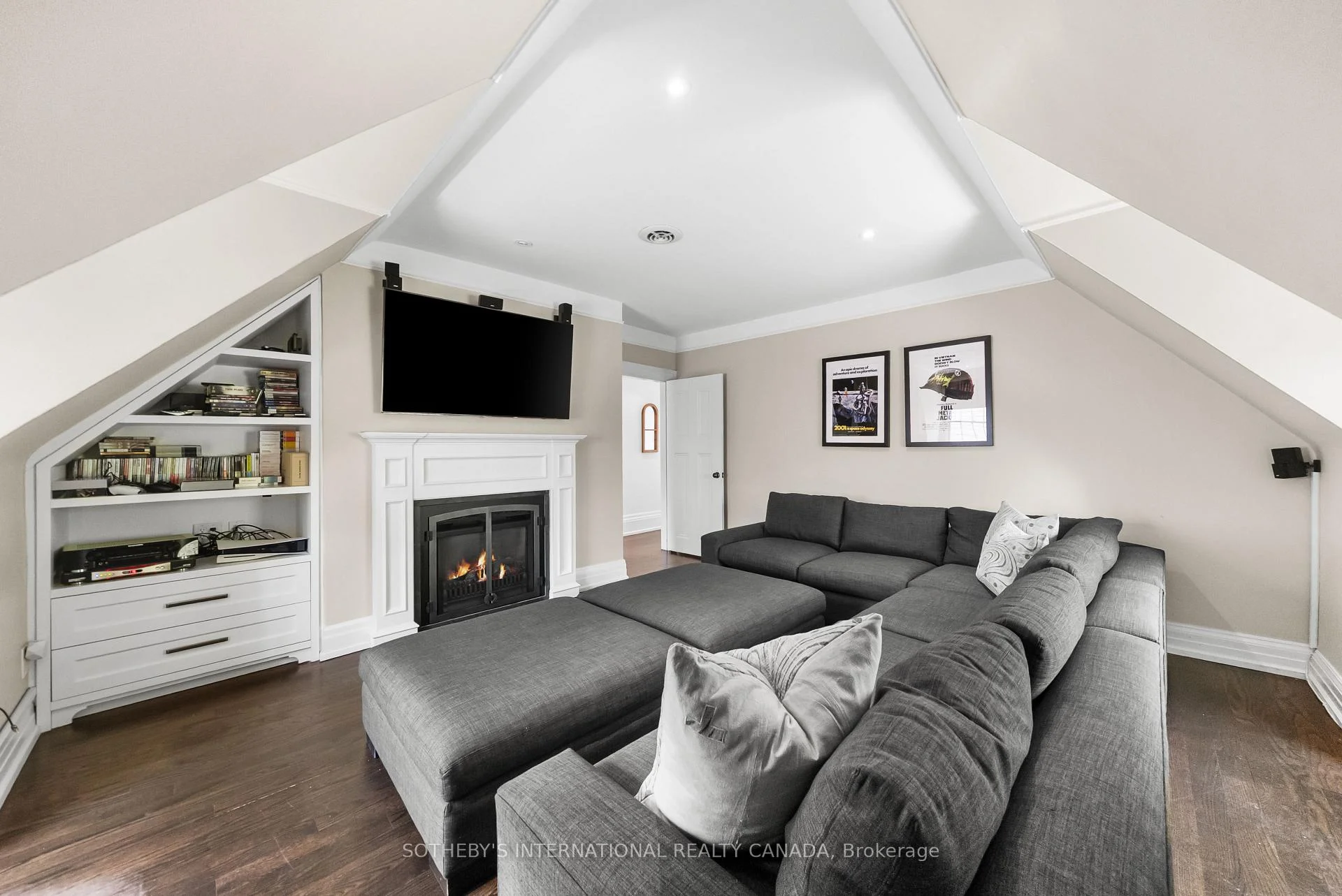 Photo 37 of 236 Poplar Plains Road, Toronto, Casa Loma — HOMEH