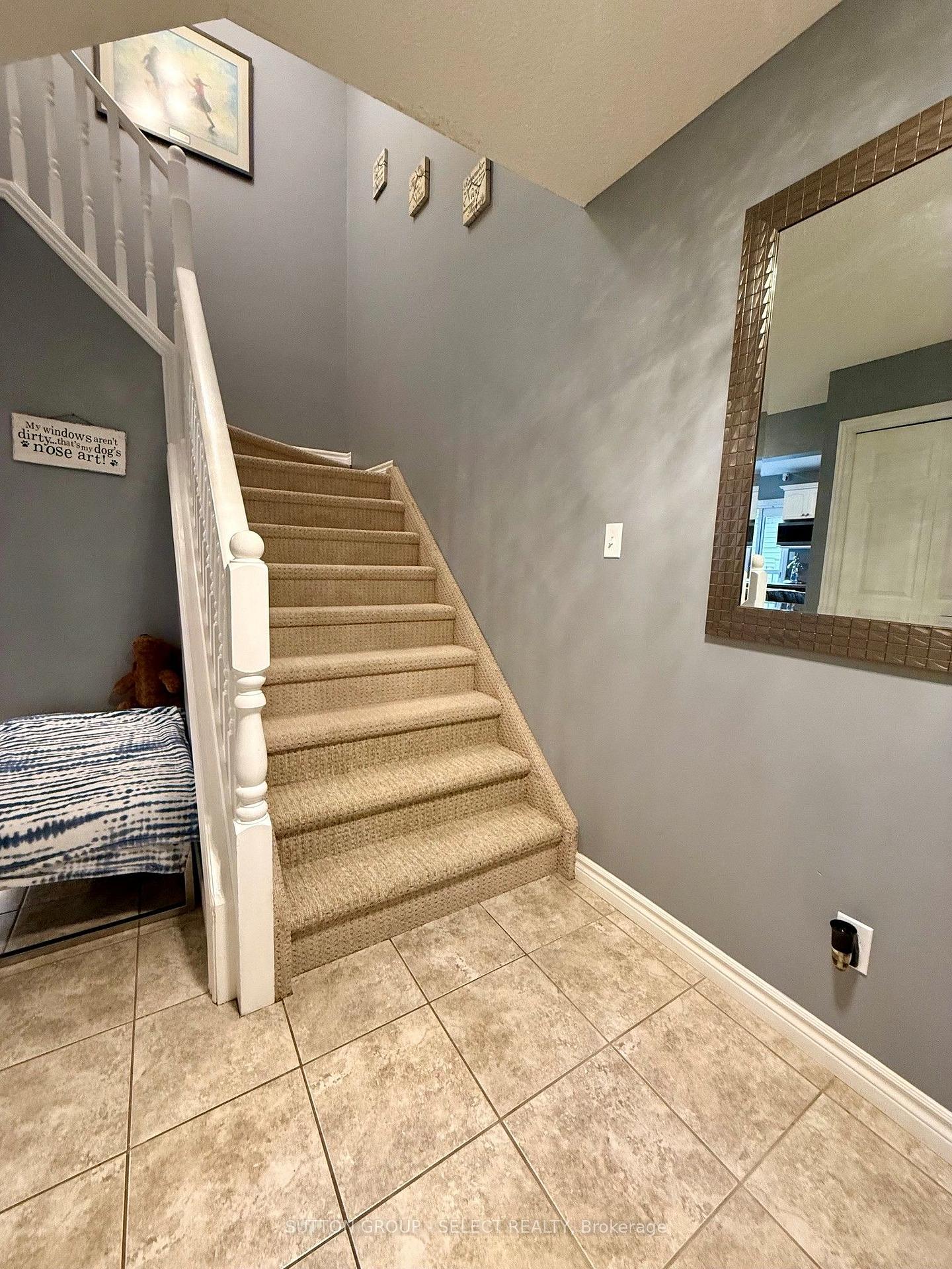 Photo 4 of 1610 Benjamin Drive, London, East D — HOMEH