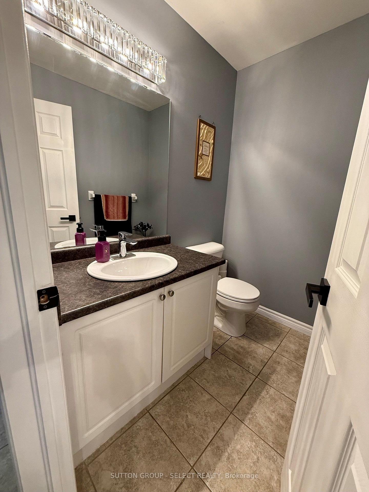 Photo 7 of 1610 Benjamin Drive, London, East D — HOMEH