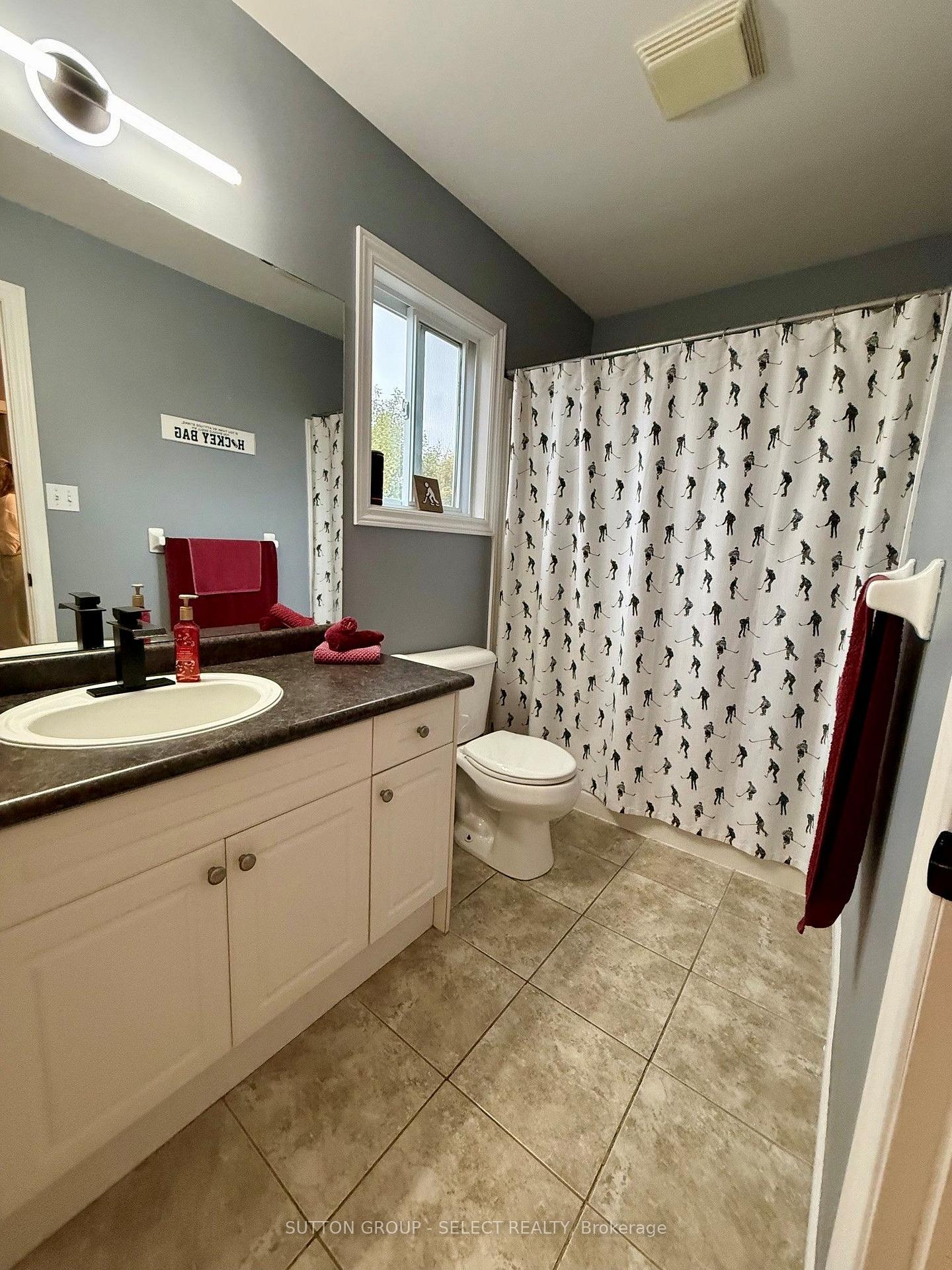 Photo 18 of 1610 Benjamin Drive, London, East D — HOMEH