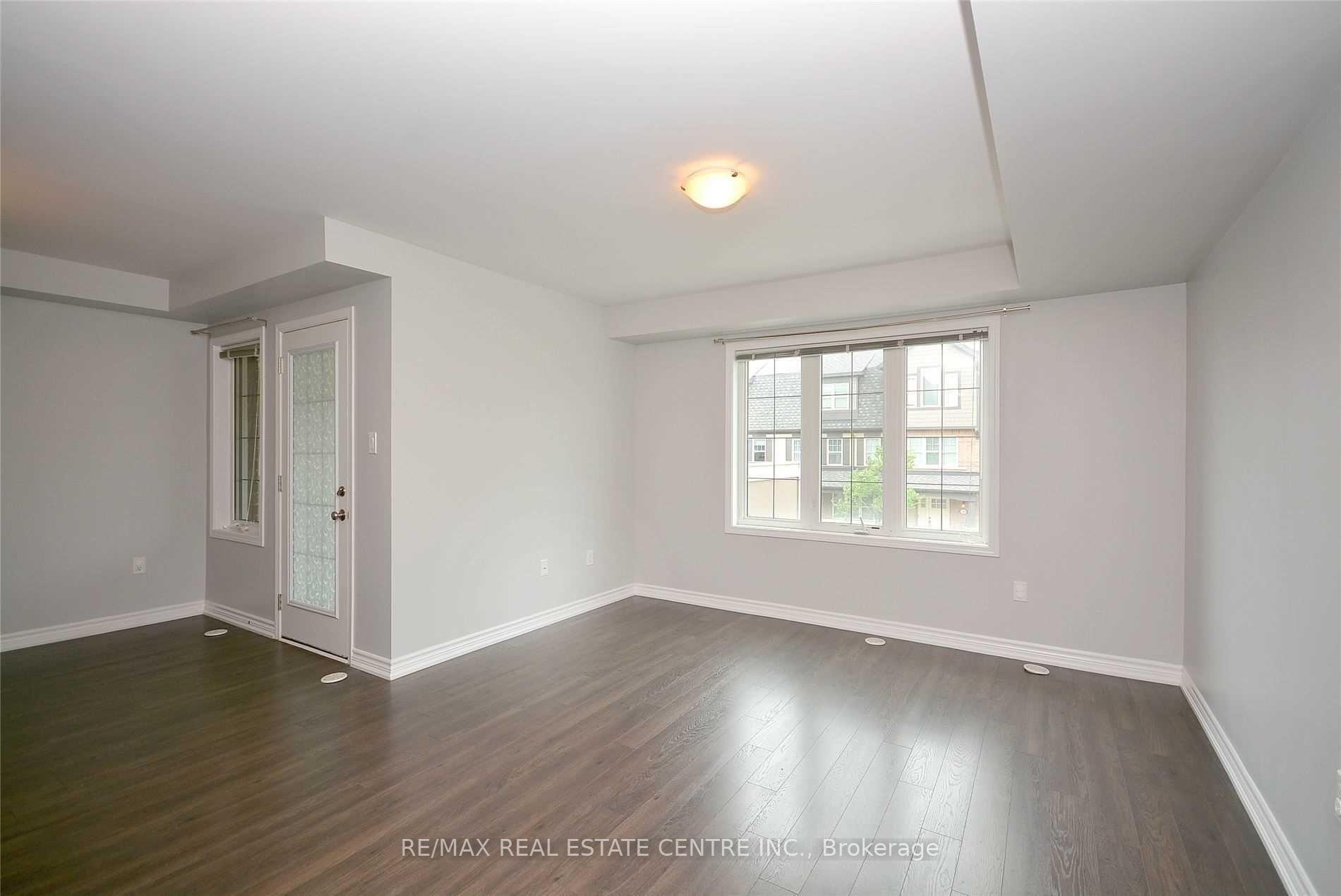 Photo 15 of 3065 Harebell Gate, Oakville, Glenorchy — HOMEH