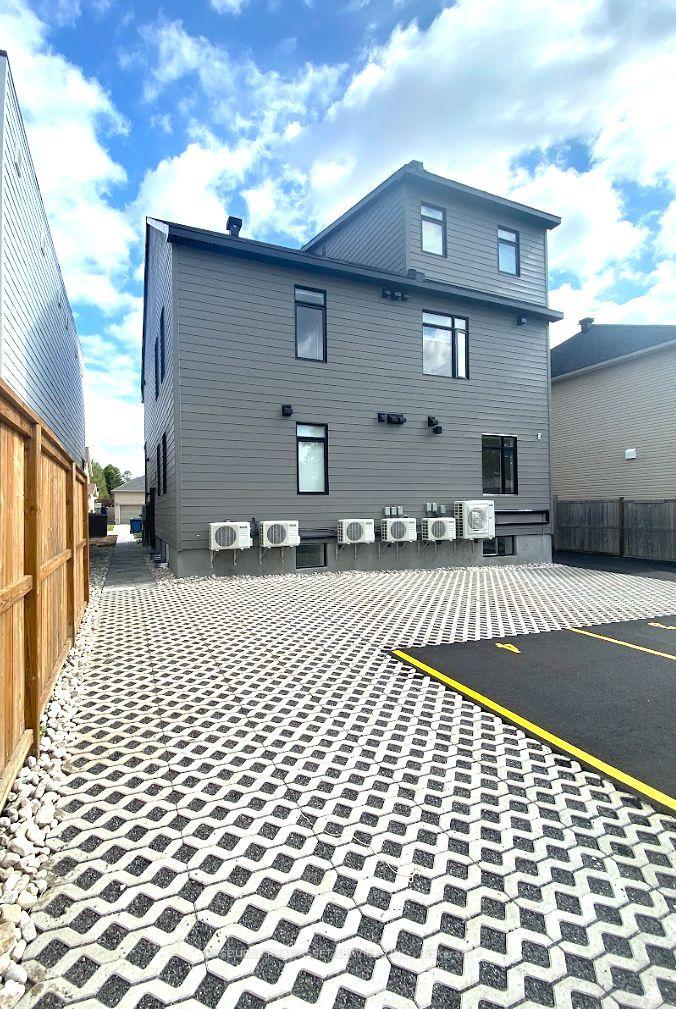 Photo 18 of Unit Second Floor, 873 Contour Street, Ottawa, Mer Bleue/Bradley Estates/Anderson Park — HOMEH