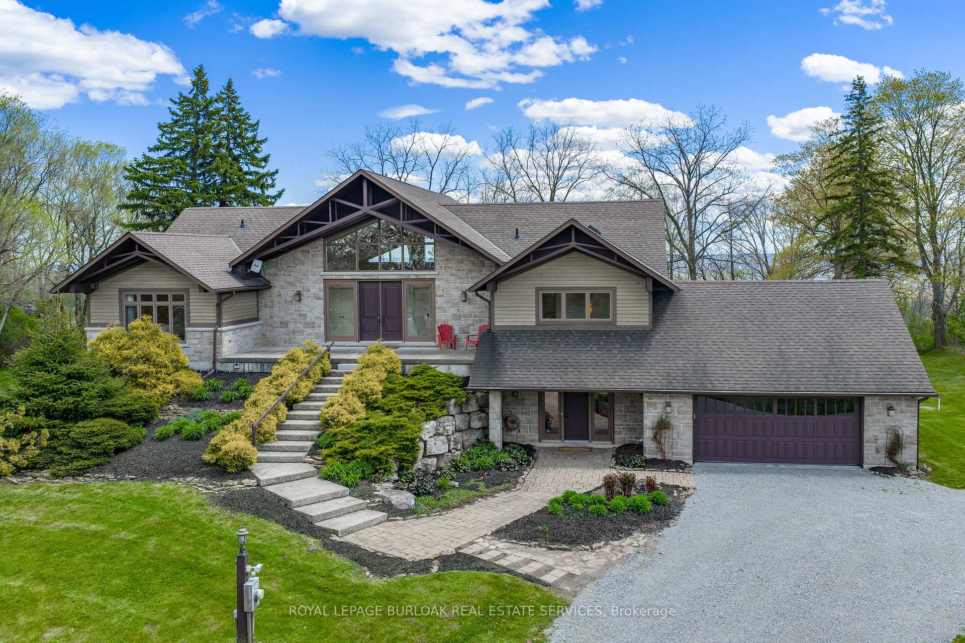 Photo 1 of 720 Mountain Brow Road W, Burlington, Rural Burlington — HOMEH