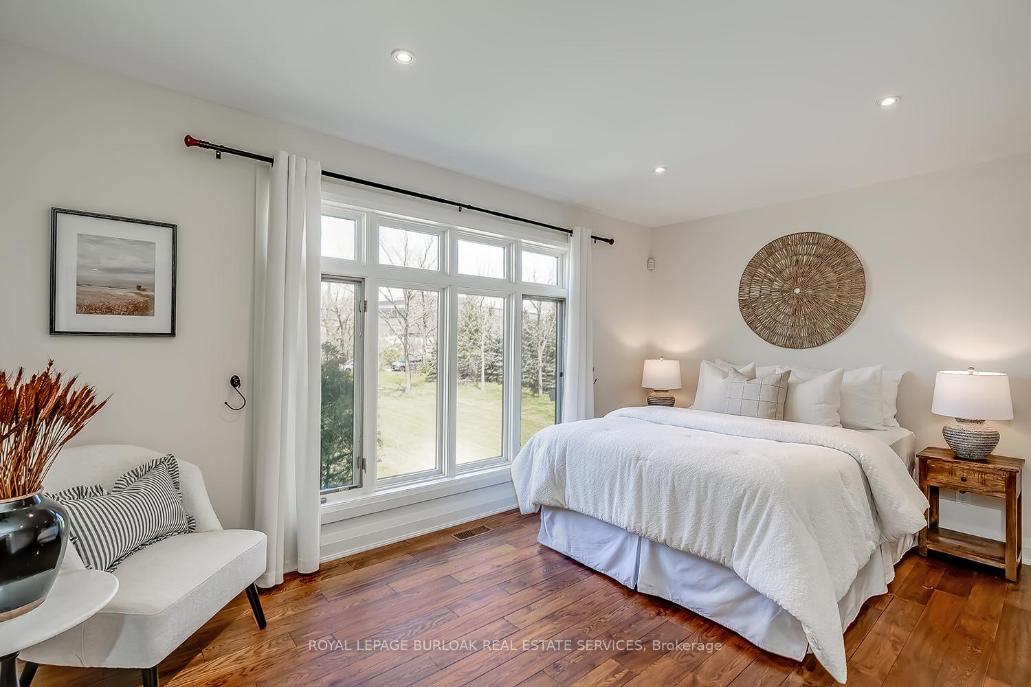 Photo 21 of 720 Mountain Brow Road W, Burlington, Rural Burlington — HOMEH